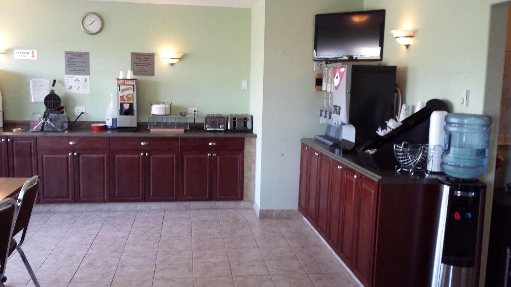 Westway Inn Motel Neepawa Exterior foto