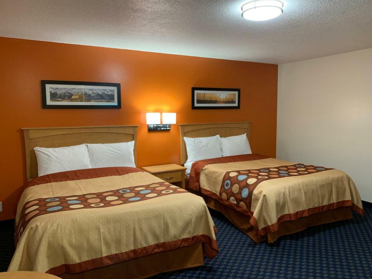 Westway Inn Motel Neepawa Exterior foto